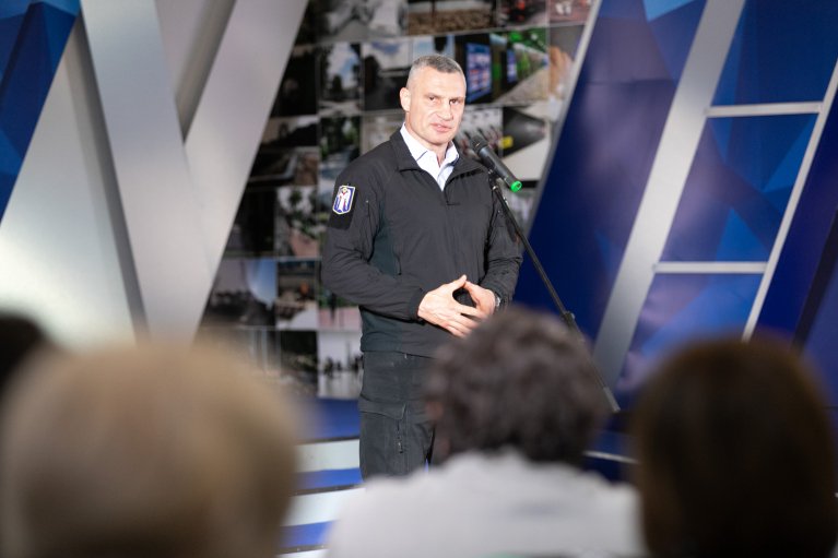 Понад 80 тис киян знаходяться під постійним соцсупроводом: Кличко привітав працівників соцслужб із професійним святом