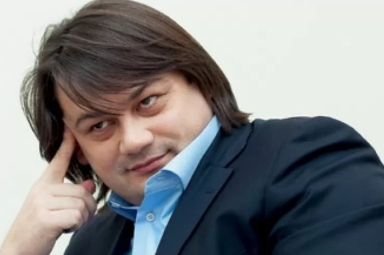 Дело об отмывании средств Николаем Лагуном: у "фунтов" экс-банкира прошли обыски, — СМИ