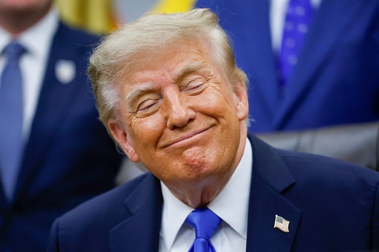Трамп пообещал раздать американцам по $5000, если его сторонники победят на выборах
