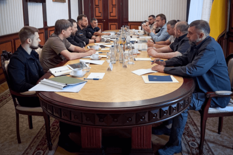 Правительство планирует искать дополнительные деньги на армию