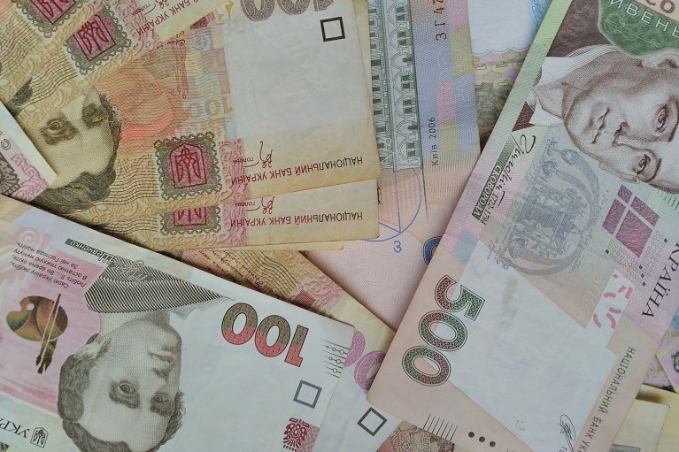 "Ці люди ніде не працюють та захищати Батьківщину не збираються", — ветеран повідомив про розкрадання "активістами" в Україні 797 млн допомоги