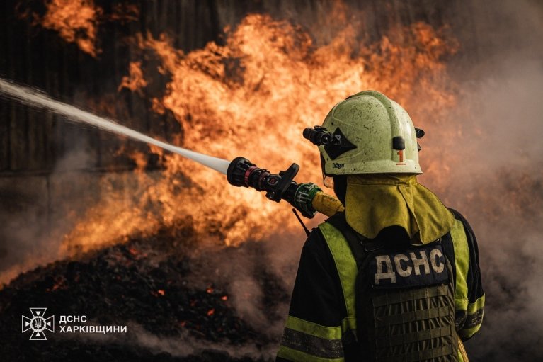 На місці нічного удару по Харкову виявлені фрагменти тіла людини
