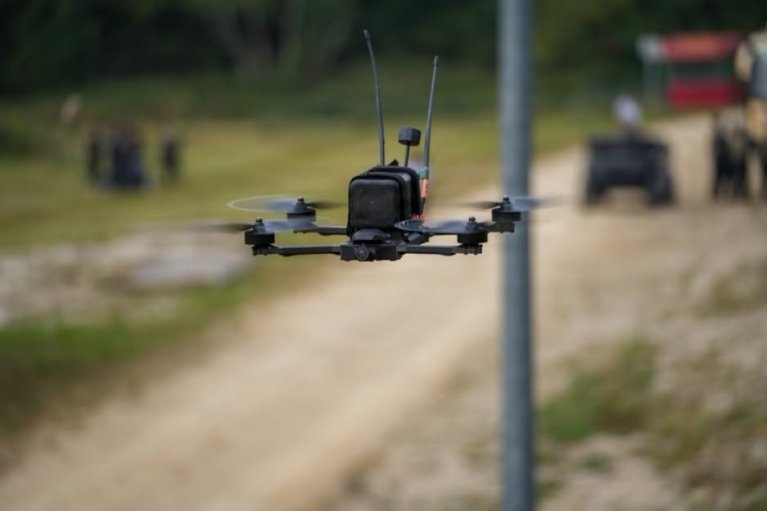Сьогодні від ранку ворожа армія 242 рази штурмувала позиції ЗСУ: вектор наступу змінився