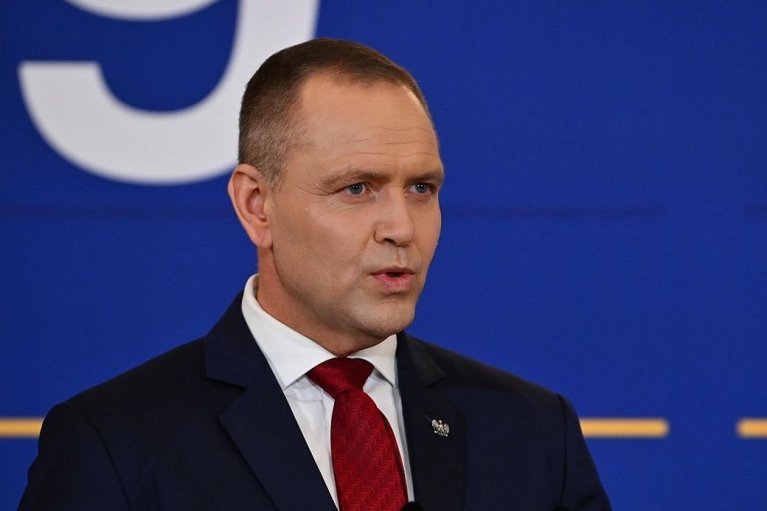 Навроцкий отобрал у Зеленского орден Белого Орла