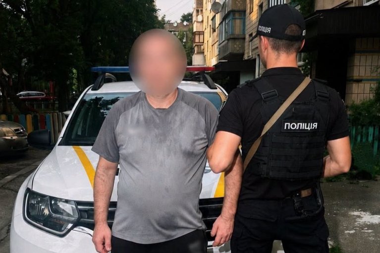 В Киевской области мужчина забросил учебную гранату к коммунальщикам: возмутился платежкой