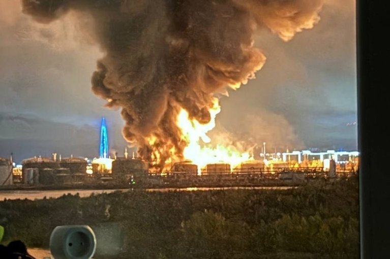 У Росії заявляють про наймасованішу за час віни атаку на Пітер та область