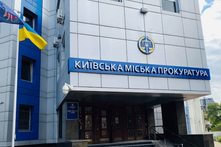 Прокуратура: Василия Веселого, которого называют куратором гемблинг-платежей в Сенс банке, задержали и отпустили