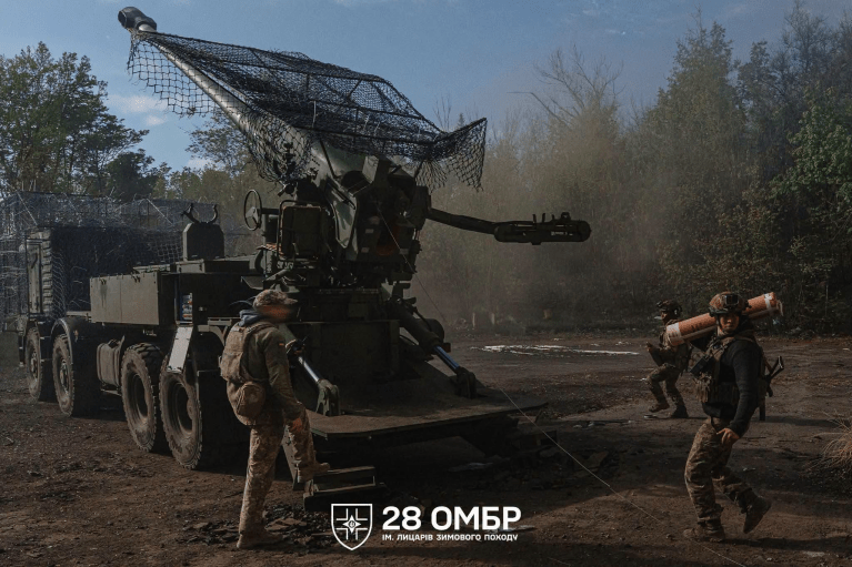 С начала суток на фронте произошло более 220 боевых столкновений