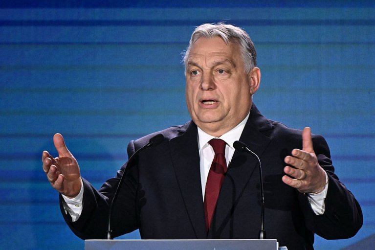 Бывшего венгерского премьера Орбана переизбрали главой партии "Фидес"