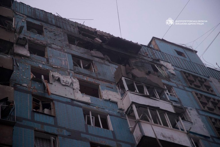 Ночью российские дроны атаковали Днепр: что известно о раненых и последствиях (ФОТО)