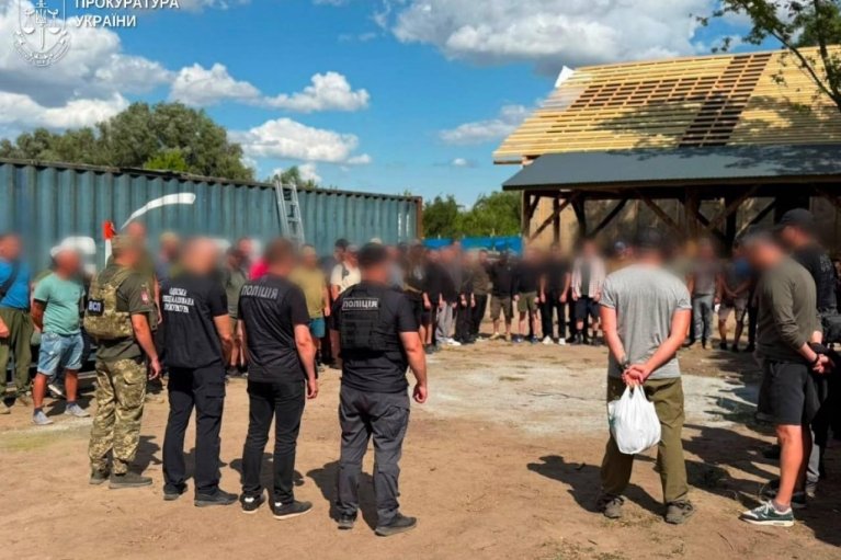 В Одесской области майор отправил 83 военных на строительство своего имения, — ОГПУ (ФОТО)
