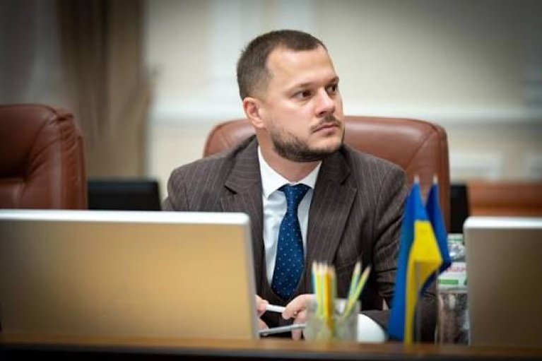Міністр Калашник: меморандум з операторами таксі встановив стелю цін на поїздки під час тривог