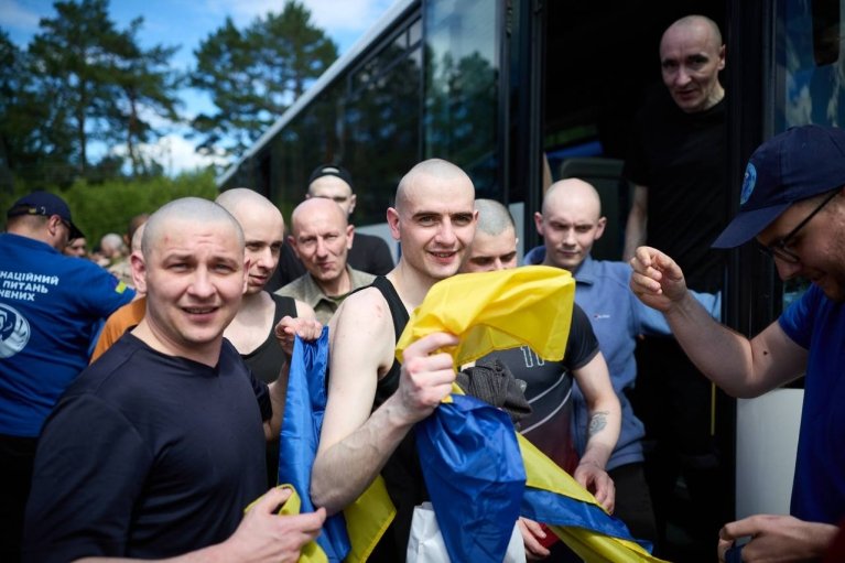 Україна та РФ провели обмін полоненими у форматі 160 на 160
