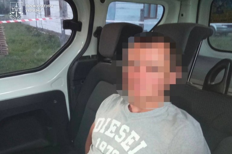 На Волыни мужчина убил бывшую жену и тещу на глазах у детей. Он будет сидеть пожизненно