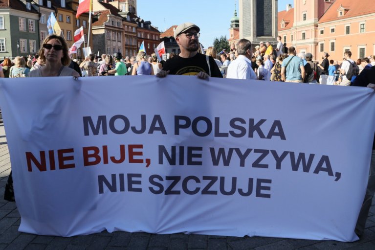 По всей Польше прошли акции в защиту украинцев