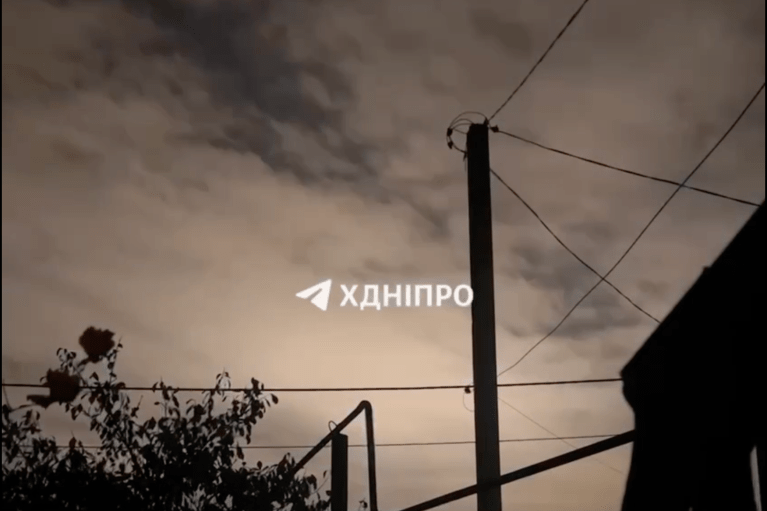 В Днепре произошел масштабный блекаут, горожанам советуют запастись водой