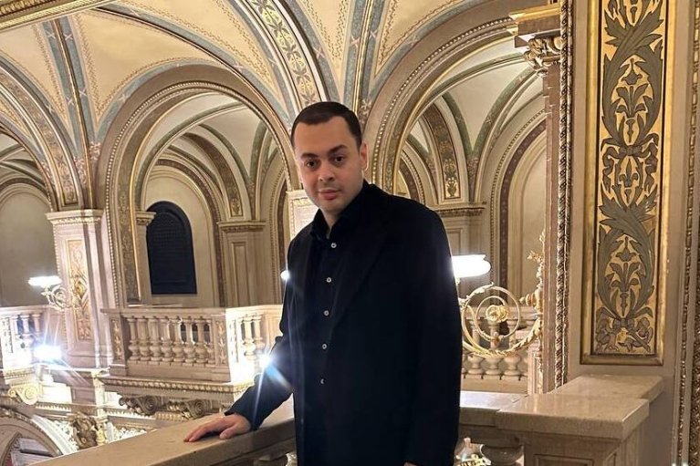 Сеяр Куршутов