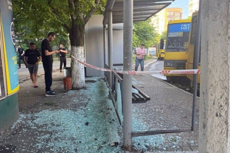 От удара РФ в Одессе пострадали два человека, на юге области — попадание в энергетический объект (ФОТО)