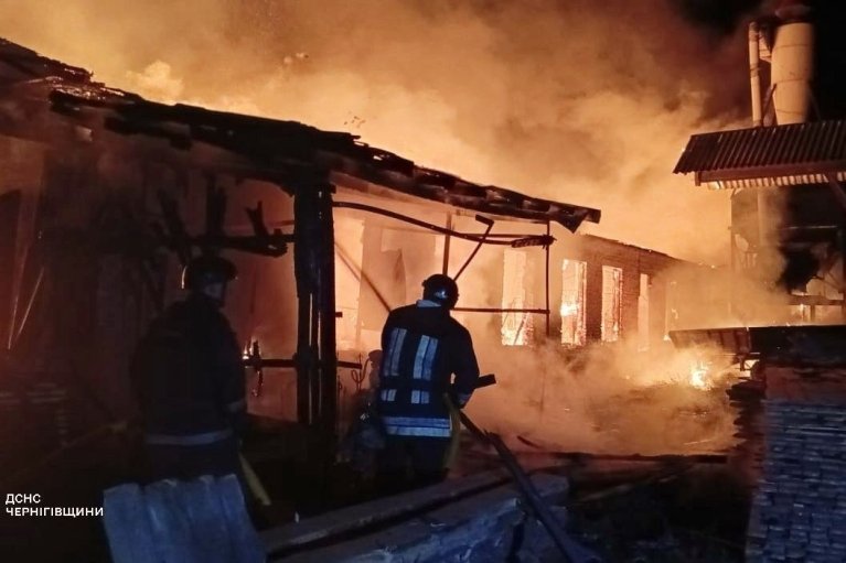На протяжении суток РФ атаковала Черниговщину. В ОВА рассказали о последствиях