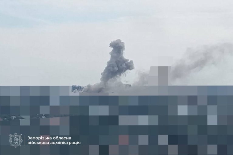 У Запоріжжі РФ атакувала інфраструктурний об'єкт