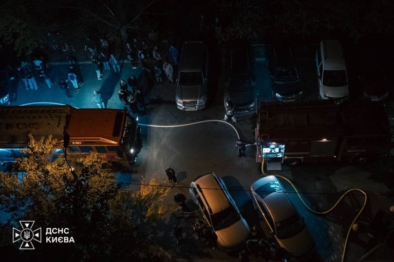 В поврежденной дроном 12-этажке в Киеве нашли двоих погибших, пострадавших — четверо (ФОТО)