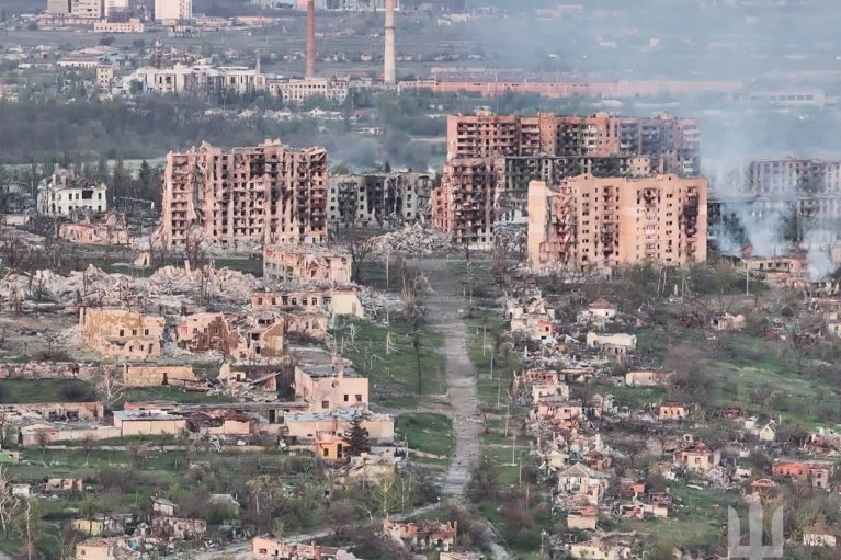 "Ворог лишив після себе руїни": бійці ЗСУ показали, як нині виглядає Куп'янськ на Харківщині (ФОТО)