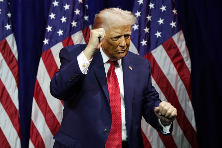 Трамп предложил переименовать в свою честь пролив