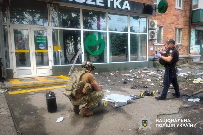 За минувшие сутки враг атаковал 25 населенных пунктов на Сумщине, есть раненые