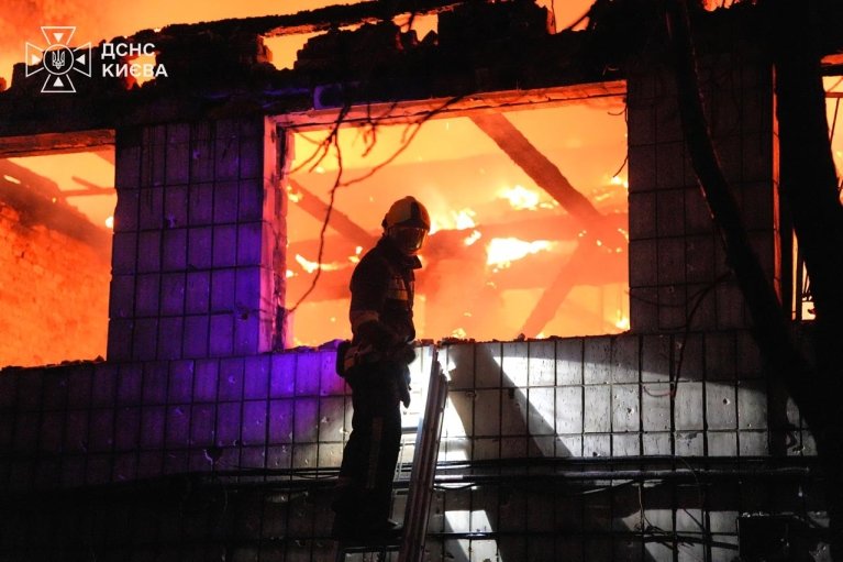 Загиблих від удару по Києву побільшало до 8, серед постраждалих — діти (ФОТО)