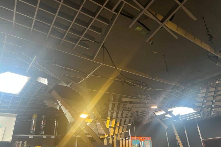 На Днепропетровщине из-за обстрелов вспыхнули пожары, пострадали два предприятия