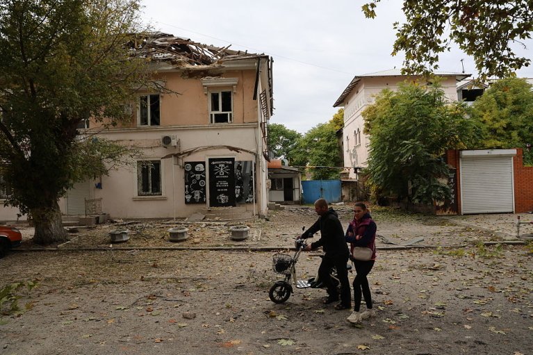 Россияне в течение суток атаковали 28 населенных пунктов Херсонщины, есть жертвы