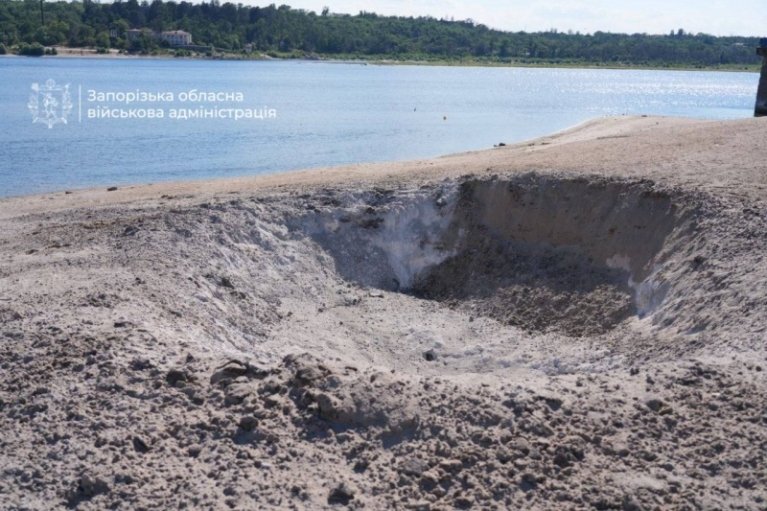 Россияне атаковали пляж в Запорожье: среди раненых есть дети (ФОТО)
