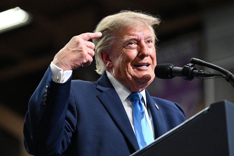 Трамп заявив,  що поговорить з Путіним про чуму в Росії