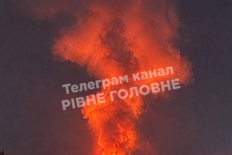 Окупанти атакували підприємство на Рівненщині, мешканців навколишніх будинків евакуювали