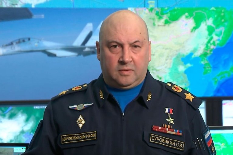The Telegraph: Путин приказал генералу Суровикину уничтожить мосты в Киеве