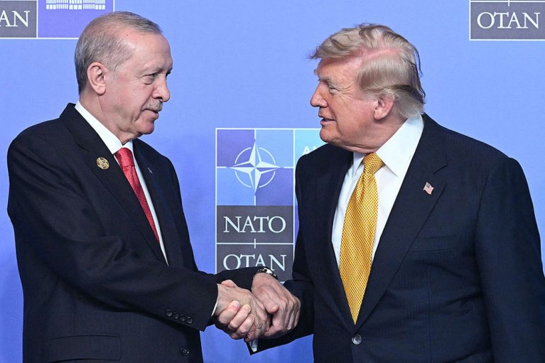 Ердоган і Трамп обговорили завершення війни в Україні дипломатичним шляхом