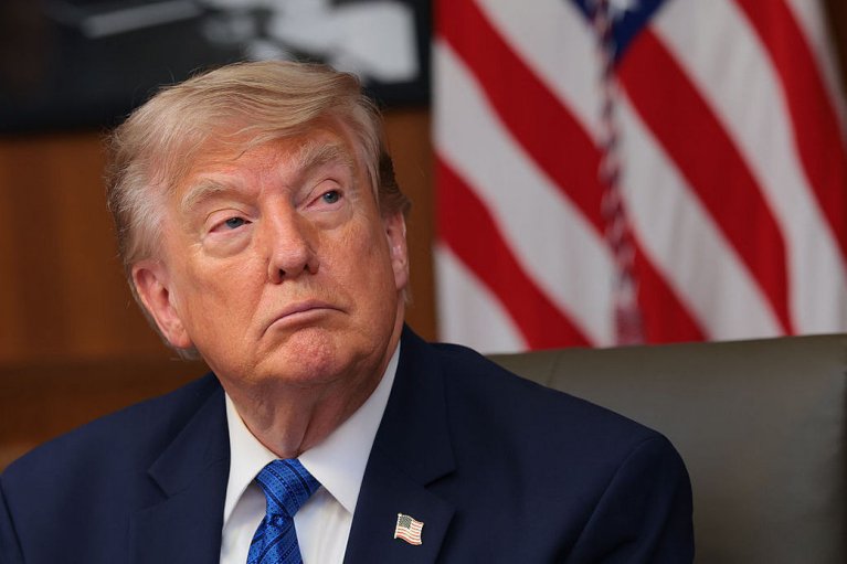 Трамп заявил, что возобновит переговоры с Ираном после отмены "самой большой атаки со времен Второй мировой войны"