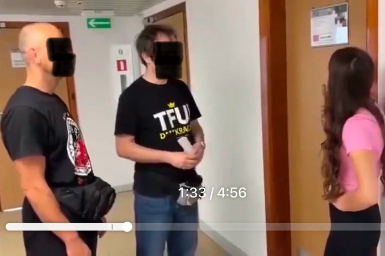 Проверяли украинцев на "поддержку Бандеры": в Польше задержали мужчин