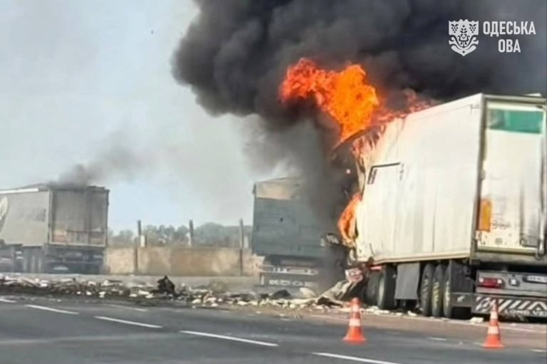 Росармія атакувала вантажівки на Одещині