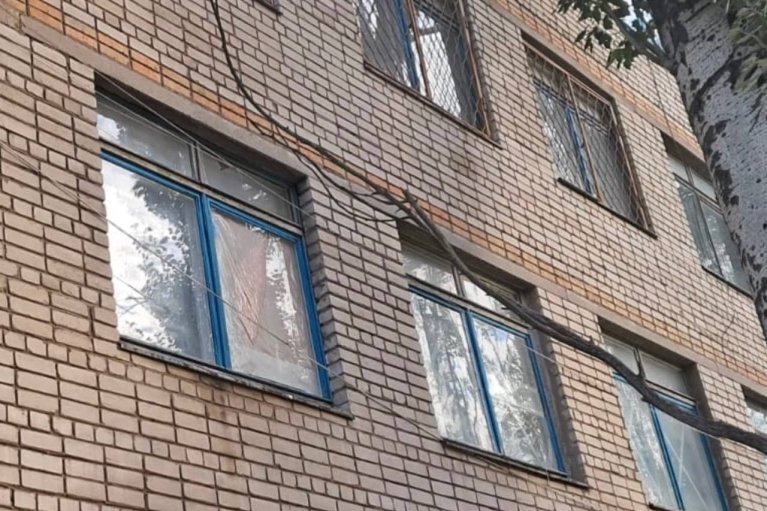 Российские дроны повредили лицей и админздания на Днепропетровщине (ФОТО)