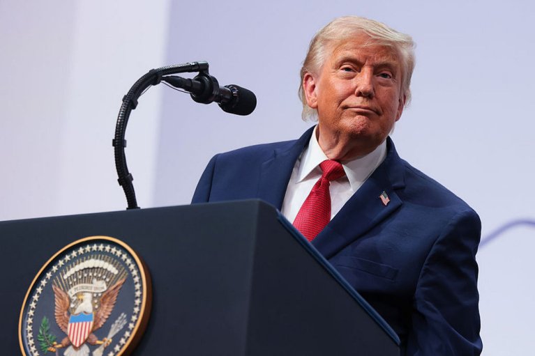 Иран соглашается на требования США и идет на "много уступок", — Трамп