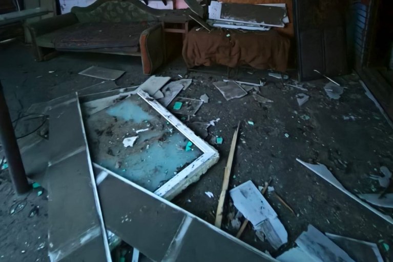 Дроны атаковали Киев: последствия фиксируют в двух районах, было попадание в 25-этажку
