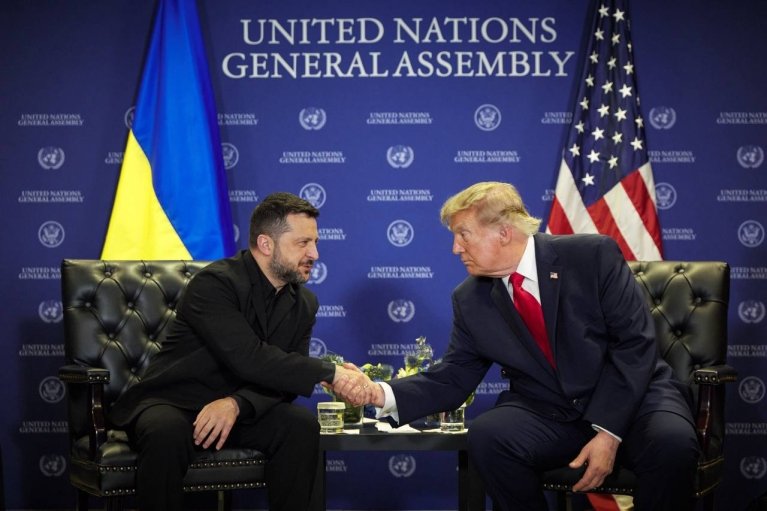 Ми обговорили можливі деескалаційні кроки, які можуть відкрити шлях до дипломатії, — Зеленський про зустріч з Трампом (ФОТО)