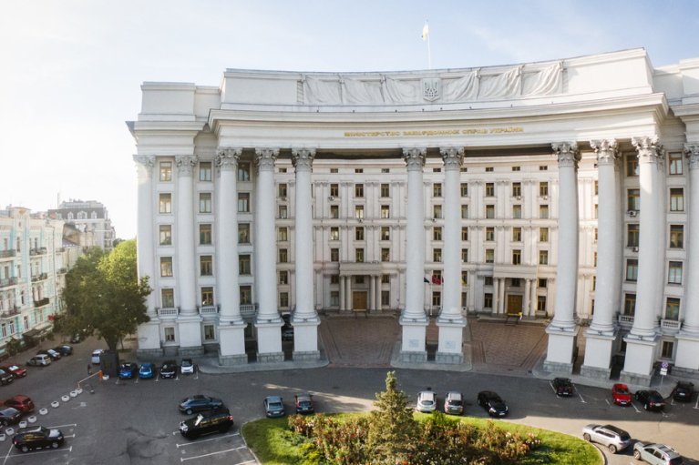 Сибига созывает на пятидневное совещание всех послов Украины