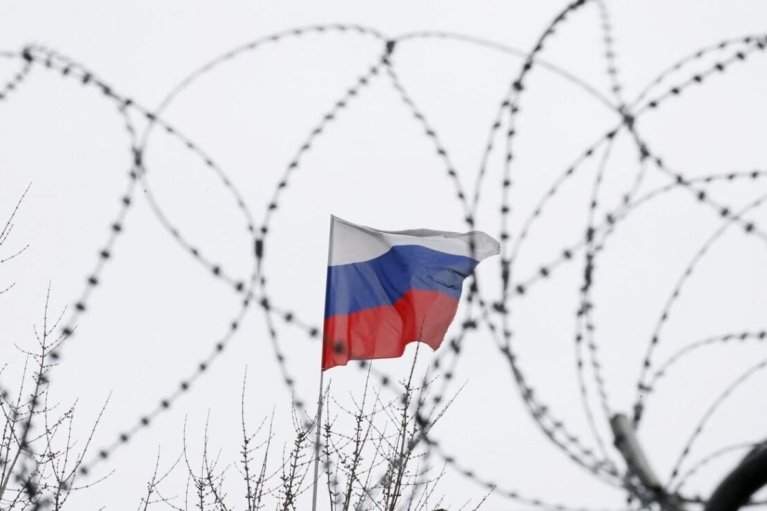 Евросоюз продлил санкции против России на год