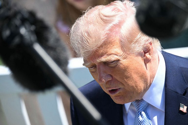 Удари України по НПЗ загрожують стати "світовою проблемою", — Трамп