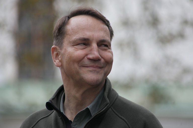 У Польщі не планують "робити великої справи" з російських гелікоптерів, які залітають на територію країни