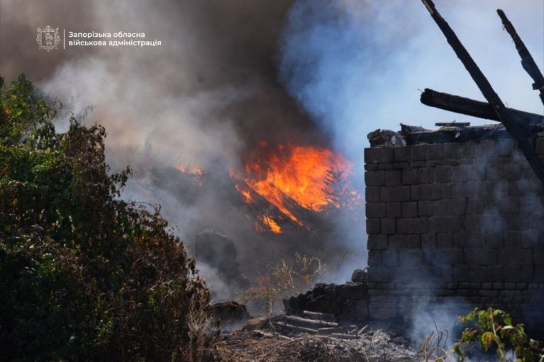 Росіяни вдарили по Запоріжжю: дві людини отримали поранення