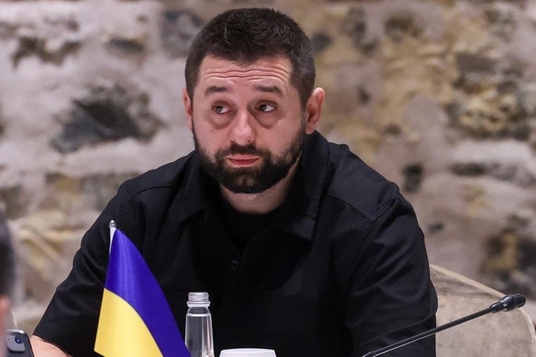 Праздник на улице Арахамии. Кого "слуги народа" подобрали в правительство Корецкого