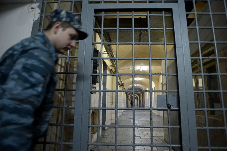 Издевались над украинскими гражданскими: работникам Курского СИЗО объявили подозрения